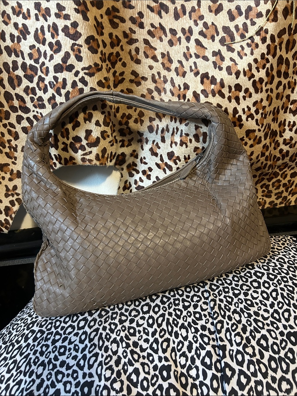 Woven  vintage real soft Leather Hobo Bag in Taupe